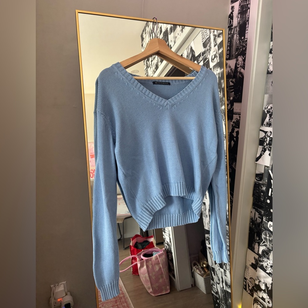 BRANDY MELVILLE BLUE SWEATER